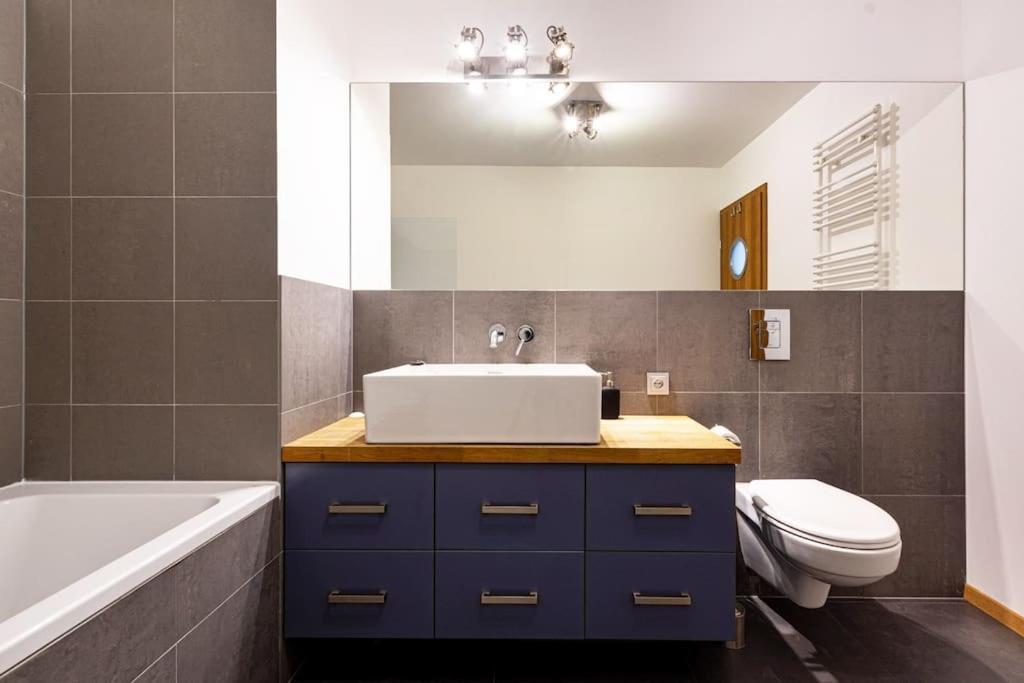 Urbannest Szafarnia 7-71 Apartment Гданск Екстериор снимка